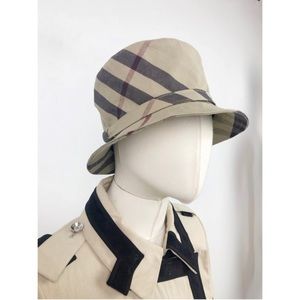 Burberry  Bucket Burberry
× Philip Treacy Nova Check Hat authentic